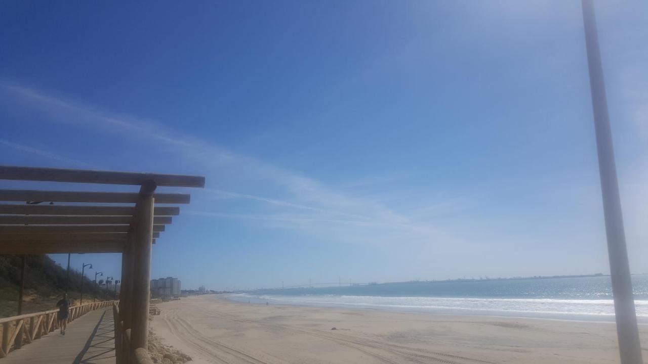 Vacaciones De Lujo.Chalet Piscina Y Playa.El Puerto Эль-Пуэрто-де-Санта-Мария Экстерьер фото